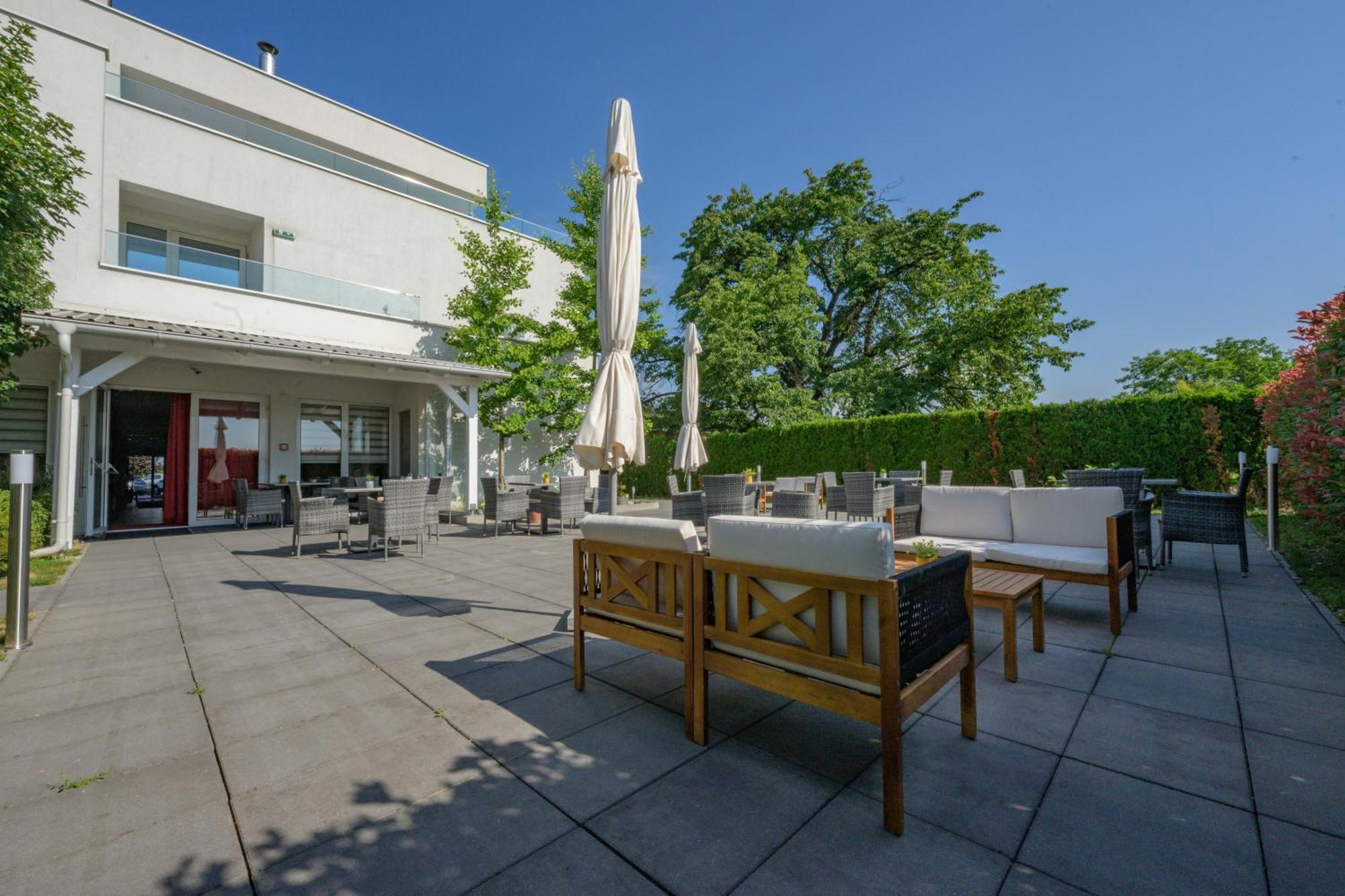 זאגרב Hotel Magdalena מראה חיצוני תמונה