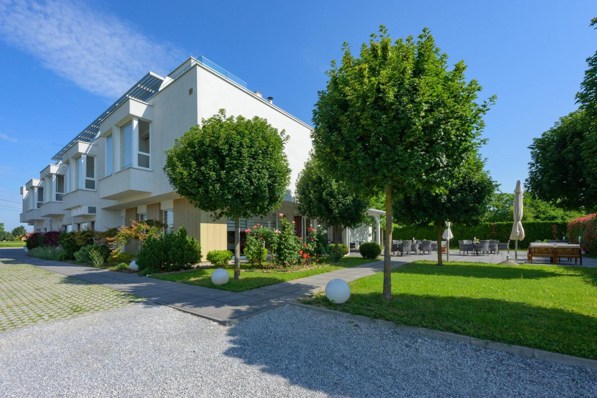 זאגרב Hotel Magdalena מראה חיצוני תמונה
