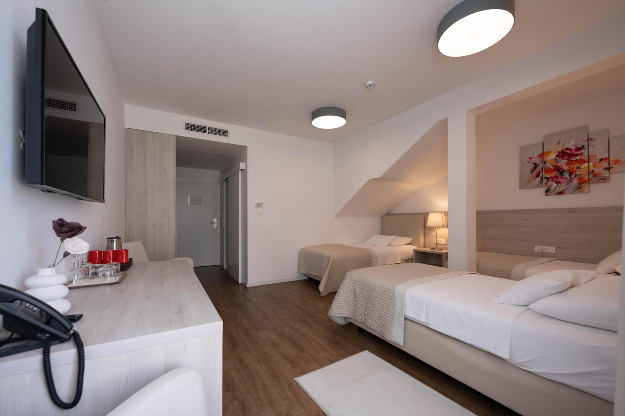 זאגרב Hotel Magdalena מראה חיצוני תמונה